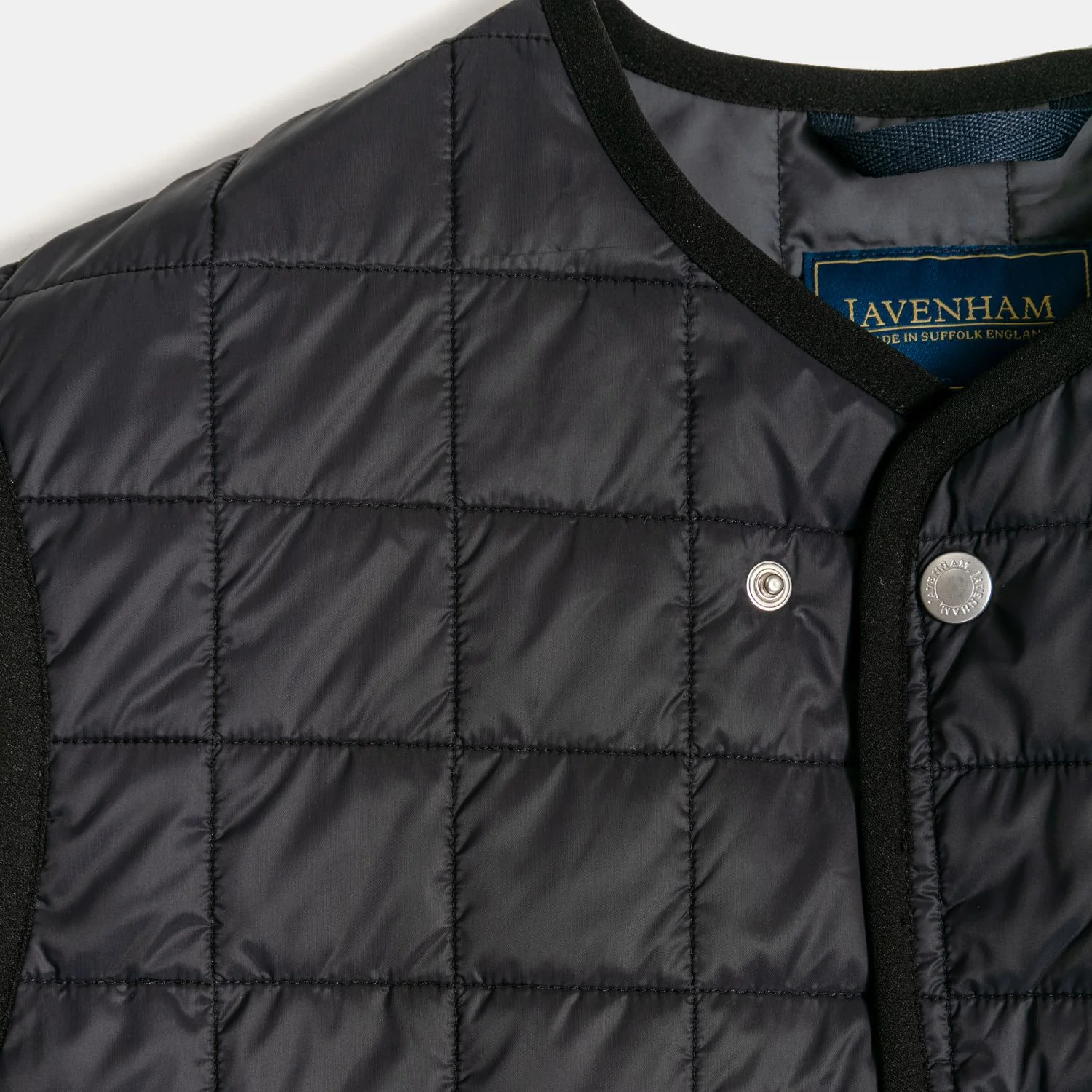 D B Thornham Gilet - Image 4